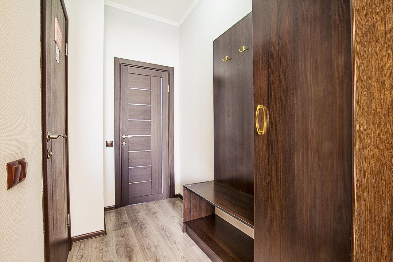 Mini Hotel Bereket Dip Astana Exterior foto
